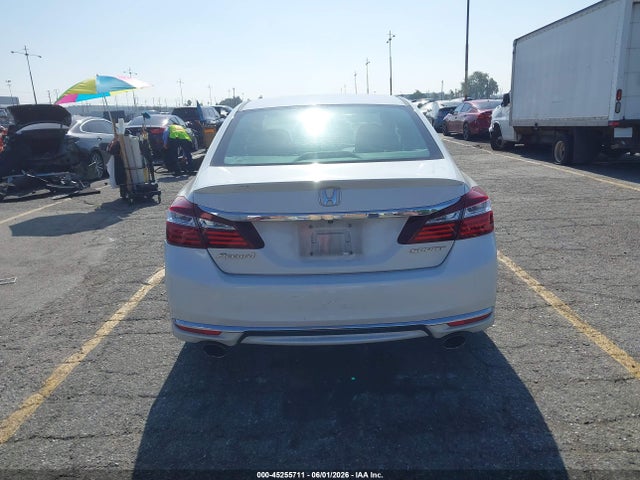 Продажа на аукционе авто 2017 Honda Accord Sport, vin: 1HGCR2F52HA208910, номер лота: 45255711
