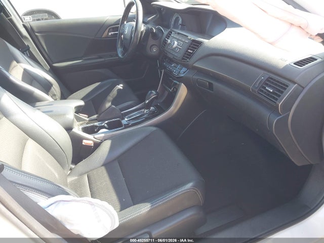 Продажа на аукционе авто 2017 Honda Accord Sport, vin: 1HGCR2F52HA208910, номер лота: 45255711