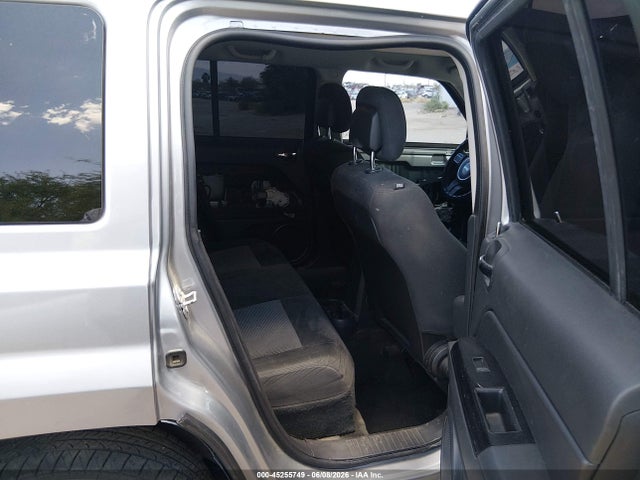 1C4NJPBB6HD170958 Jeep Patriot Sport Fwd