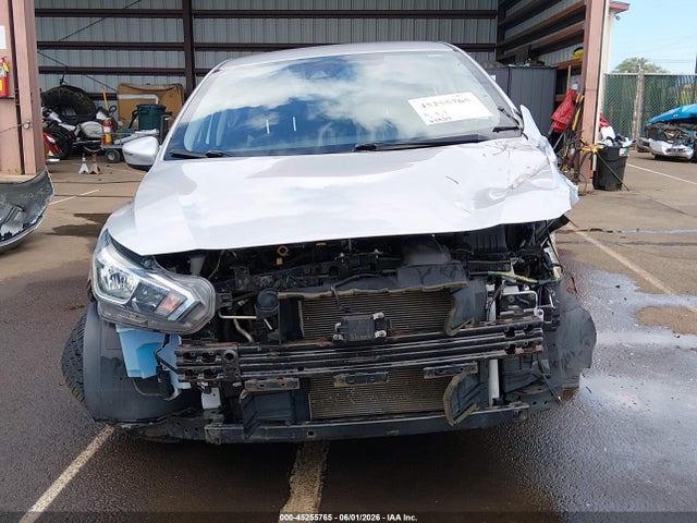 3N1CN8EV5LL827021 Nissan Versa Sv Xtronic Cvt
