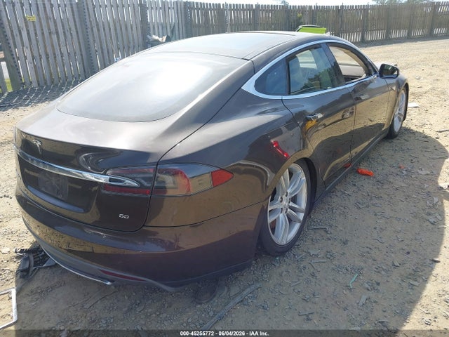 Продаж на аукціоні авто 2013 Tesla Model S, vin: 5YJSA1DG5DFP04978, номер лоту: 45255772