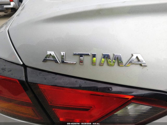 1N4BL4DV5NN380272 Nissan Altima Sv Fwd