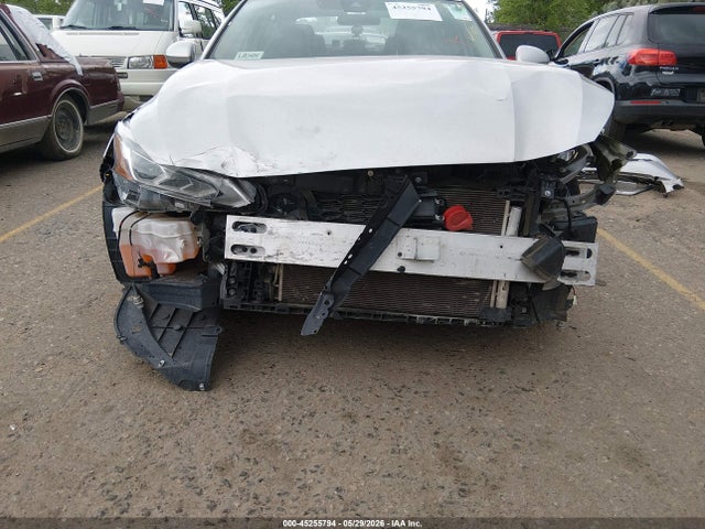 1N4BL4DV5NN380272 Nissan Altima Sv Fwd