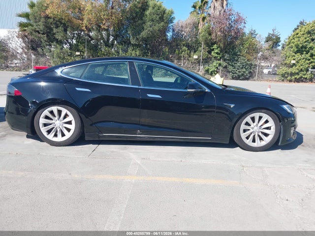 2017 Tesla Model S 60/75 მანქანა იყიდება აუქციონზე, vin: 5YJSA1E14HF214161, აუქციონის ნომერი: 45255799
