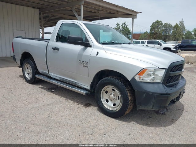 RAM 1500 Classic Tradesman 4x4 6'4 Box 2019 3C6JR7AG3KG504532 головне зображення