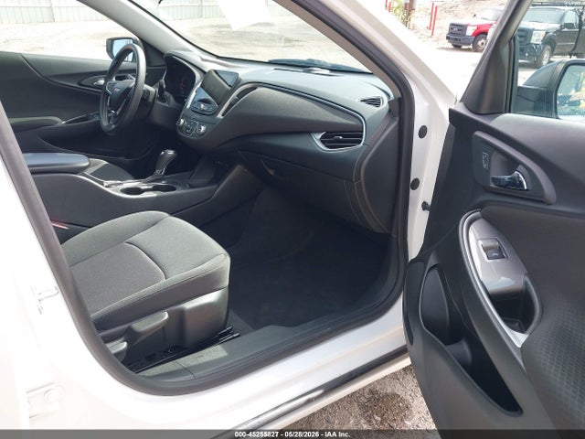 1G1ZC5ST7LF137305 Chevrolet Malibu Fwd 1fl