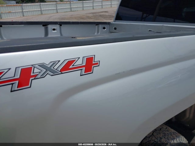 1GC1KUEG4GF198049 Chevrolet Silverado 2500hd Wt