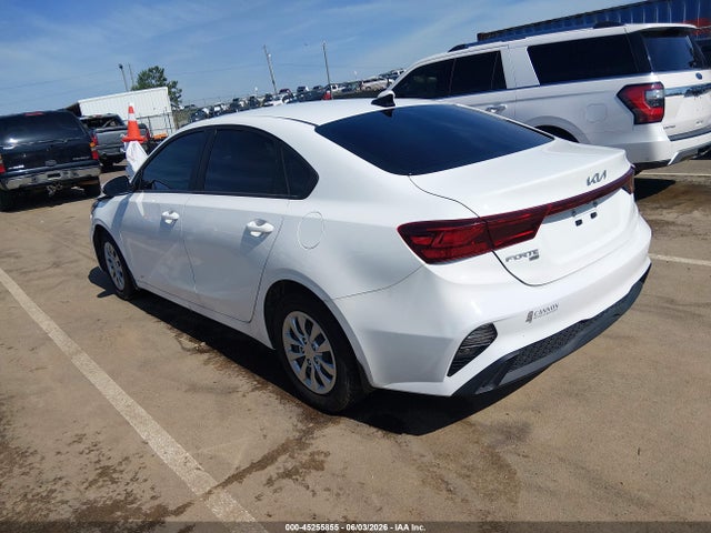 KIA FORTE LX 2023 3KPF24ADXPE684599 Image 3