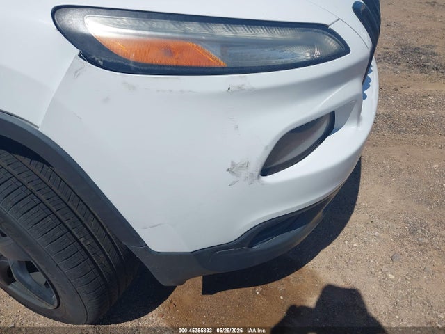1C4PJLAB0EW163944 Jeep Cherokee Sport