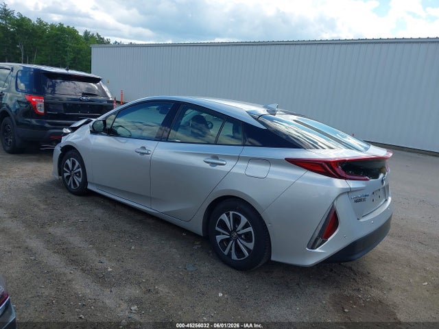 Toyota Prius Prime Advanced 2017 JTDKARFP3H3034748 Image 3