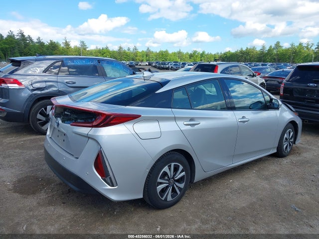 Toyota Prius Prime Advanced 2017 JTDKARFP3H3034748 Image 4