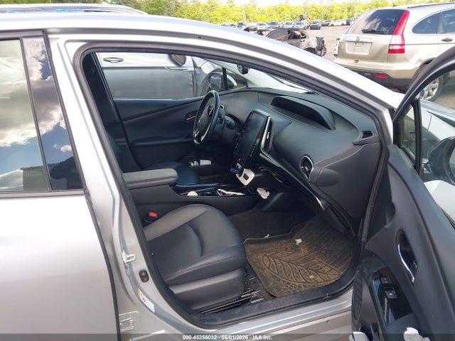 Toyota Prius Prime Advanced 2017 JTDKARFP3H3034748 Image 5