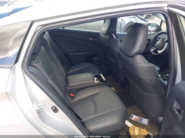 Toyota Prius Prime Advanced 2017 JTDKARFP3H3034748 Image 8