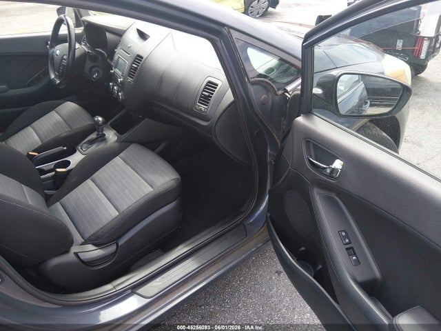 45256093 :رقم المزاد ، KNAFX4A83G5444470 vin ، 2016 Kia Forte Ex مزاد بيع