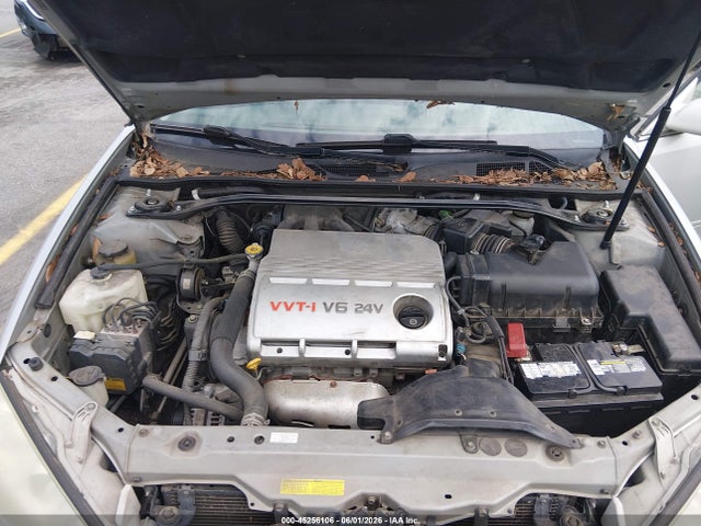45256106 :رقم المزاد ، 4T1BF30K55U621076 vin ، 2005 Toyota Camry Xle V6 مزاد بيع