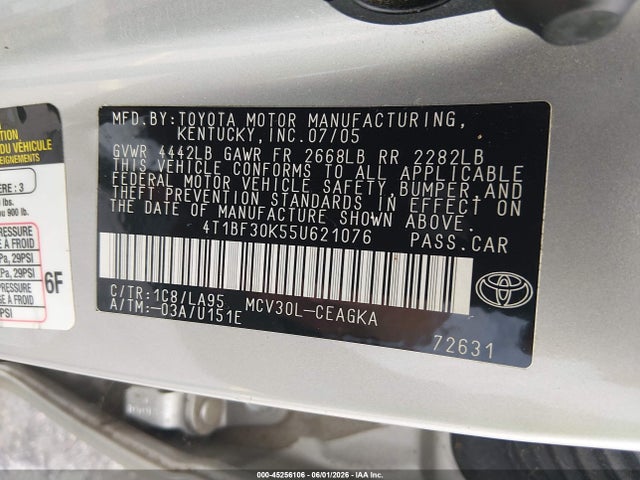 45256106 :رقم المزاد ، 4T1BF30K55U621076 vin ، 2005 Toyota Camry Xle V6 مزاد بيع