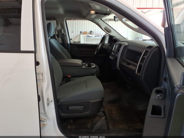 Продаж на аукціоні авто 2017 Ram 1500 Tradesman  4x4 6'4 Box, vin: 1C6RR7FGXHS544281, номер лоту: 45256133