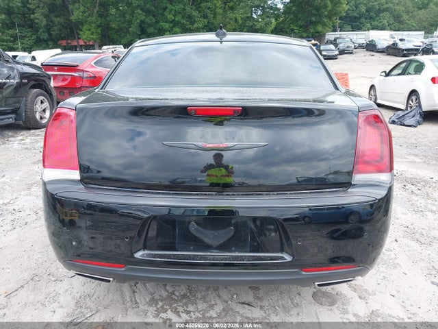 Продажа на аукционе авто 2022 Chrysler 300 S, vin: 2C3CCABG2NH158738, номер лота: 45256220