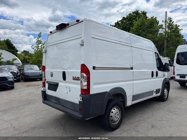 45256224 :رقم المزاد ، 3C6TRVBG6HE517078 vin ، 2017 Ram Promaster 1500 مزاد بيع