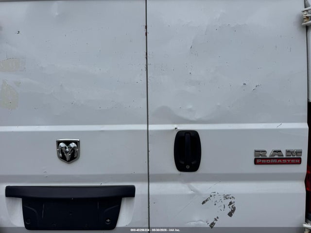 45256224 :رقم المزاد ، 3C6TRVBG6HE517078 vin ، 2017 Ram Promaster 1500 مزاد بيع
