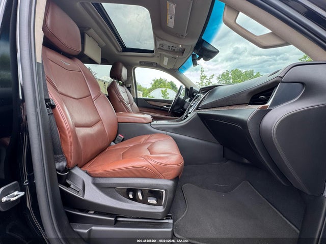 2019 Cadillac Escalade Esv Premium Luxury მანქანა იყიდება აუქციონზე, vin: 1GYS4JKJ4KR316437, აუქციონის ნომერი: 45256261