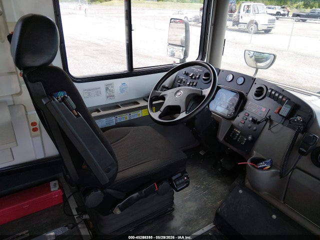 Продаж на аукціоні авто 2013 Freightliner Chassis M Line Shuttle Bus, vin: 4UZADEDTXDCBW8662, номер лоту: 45256310