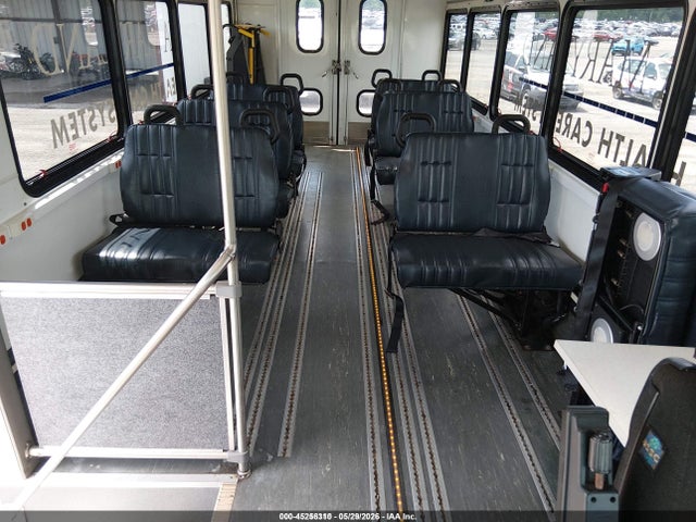 Продаж на аукціоні авто 2013 Freightliner Chassis M Line Shuttle Bus, vin: 4UZADEDTXDCBW8662, номер лоту: 45256310