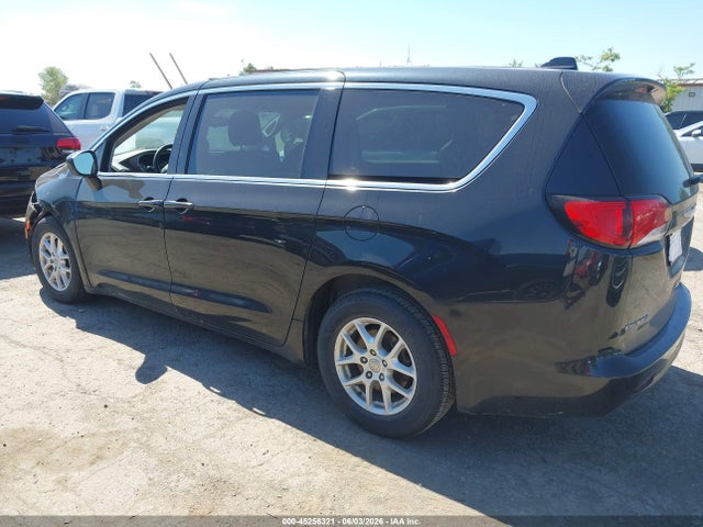 Auction sale of the 2017 Chrysler Pacifica Touring, vin: 2C4RC1DG7HR634306, lot number: 45256321