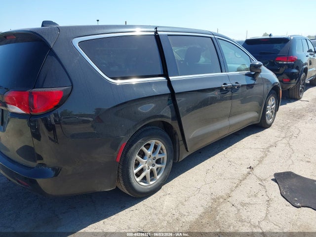 45256321 :رقم المزاد ، 2C4RC1DG7HR634306 vin ، 2017 Chrysler Pacifica Touring مزاد بيع