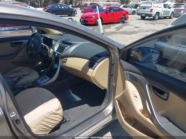 45256423 :رقم المزاد ، 5NPDH4AE6BH052850 vin ، 2011 Hyundai Elantra Gls مزاد بيع