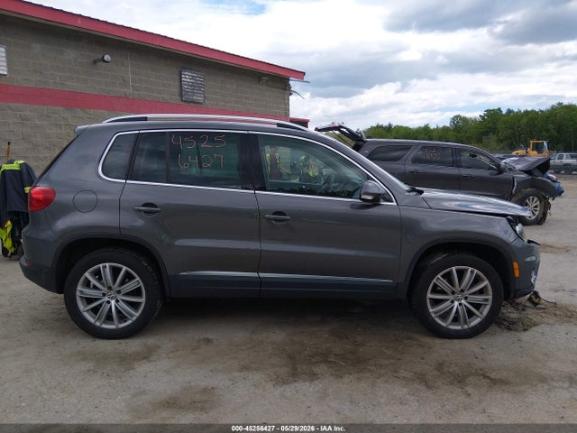 Продажа на аукционе авто 2015 Volkswagen Tiguan Se, vin: WVGBV7AX7FW560145, номер лота: 45256427