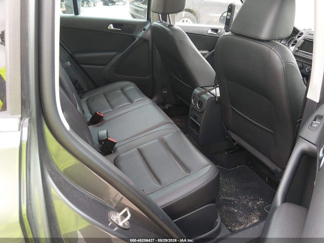 Продажа на аукционе авто 2015 Volkswagen Tiguan Se, vin: WVGBV7AX7FW560145, номер лота: 45256427