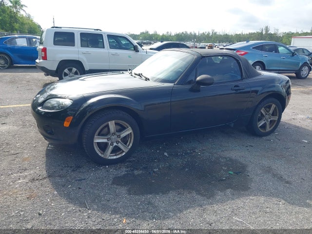 45256450 :رقم المزاد ، JM1NC25F880152030 vin ، 2008 Mazda Mx-5 Miata Sport مزاد بيع