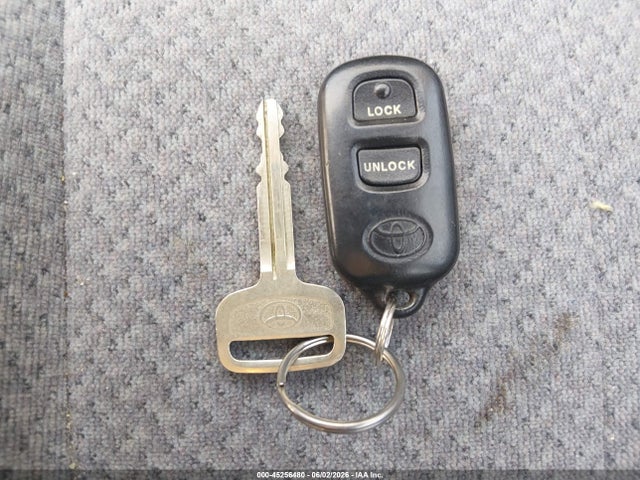45256480 :رقم المزاد ، JT2BF22K210297185 vin ، 2001 Toyota Camry Le V6 مزاد بيع