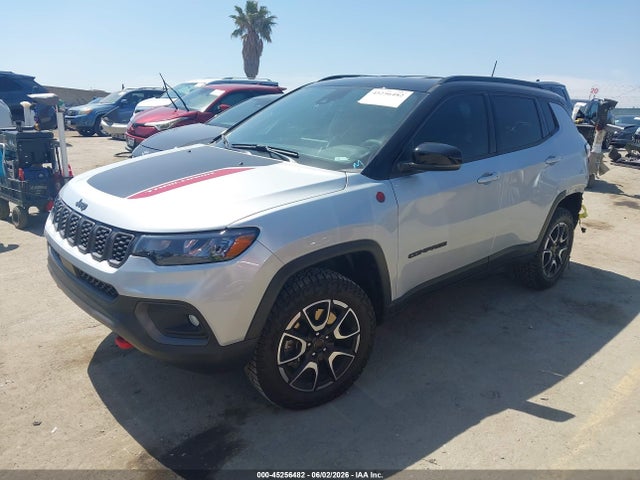 Jeep Compass Trailhawk 4x4 2025 3C4NJDDN0ST542351 Image 2