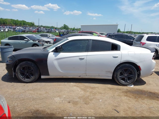 2017 Dodge Charger Se Rwd მანქანა იყიდება აუქციონზე, vin: 2C3CDXBG7HH660410, აუქციონის ნომერი: 45256490