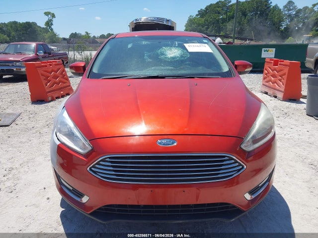 45256571 :رقم المزاد ، 1FADP3J23JL295888 vin ، 2018 Ford Focus Titanium مزاد بيع