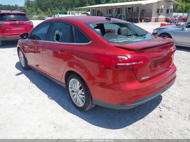 45256571 :رقم المزاد ، 1FADP3J23JL295888 vin ، 2018 Ford Focus Titanium مزاد بيع