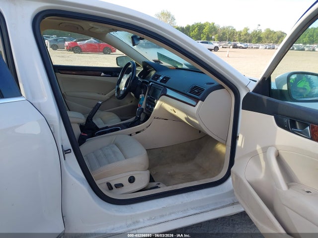 Продажа на аукционе авто 2013 Volkswagen Passat 3.6l V6 Sel Premium, vin: 1VWCM7A37DC080790, номер лота: 45256593