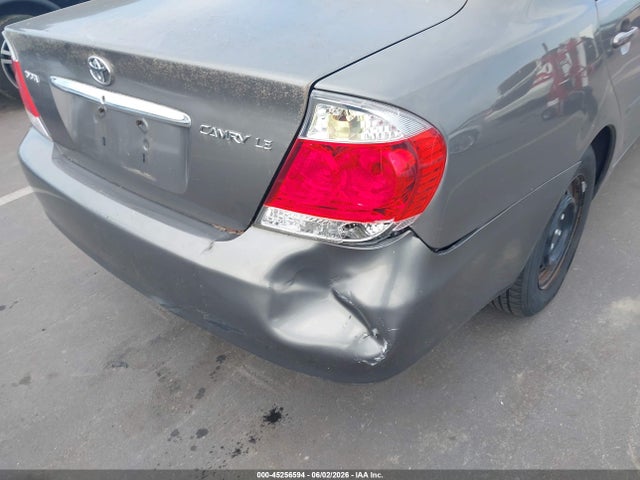 45256594 :رقم المزاد ، 4T1BE30K76U709017 vin ، 2006 Toyota Camry Le/xle/se مزاد بيع