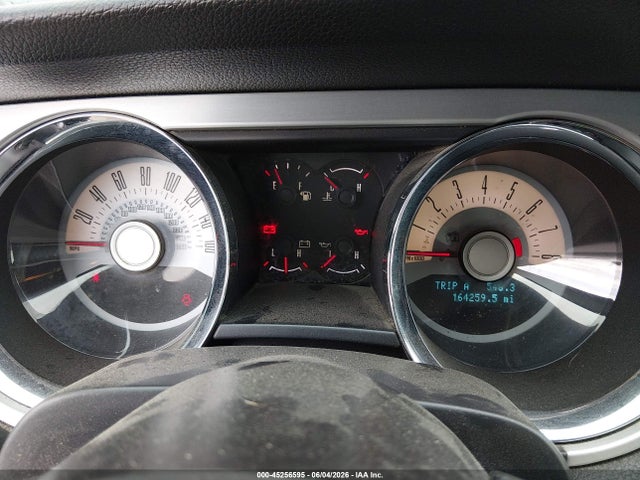 45256595 :رقم المزاد ، 1ZVBP8CF0B5140832 vin ، 2011 Ford Mustang Gt Premium مزاد بيع