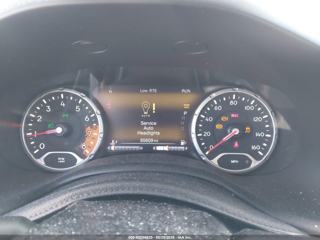 2017 Jeep Renegade Altitude 4x4 მანქანა იყიდება აუქციონზე, vin: ZACCJBBB1HPG61935, აუქციონის ნომერი: 45256620