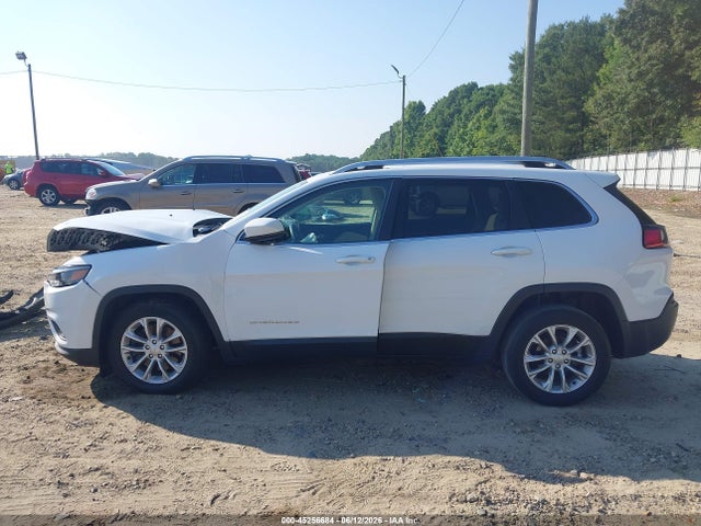 45256684 :رقم المزاد ، 1C4PJLCB5KD370947 vin ، 2019 Jeep Cherokee Latitude Fwd مزاد بيع