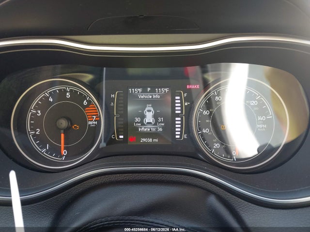 45256684 :رقم المزاد ، 1C4PJLCB5KD370947 vin ، 2019 Jeep Cherokee Latitude Fwd مزاد بيع