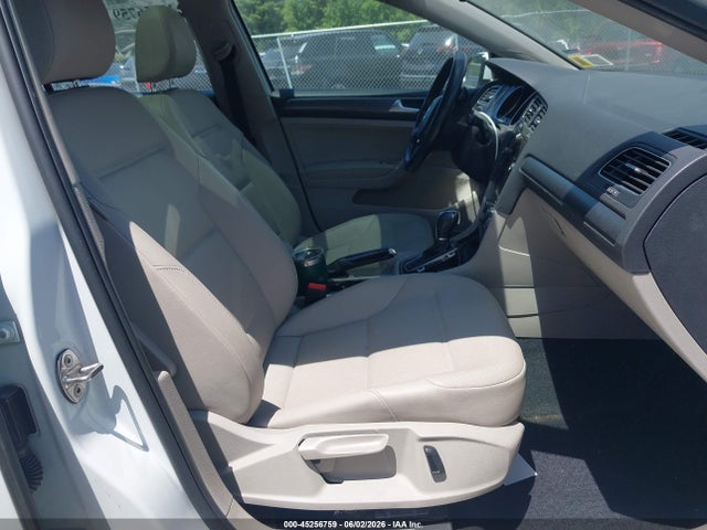 Продаж на аукціоні авто 2018 Volkswagen Golf Sportwagen Tsi S/tsi Se, vin: 3VWD17AU8JM762366, номер лоту: 45256759