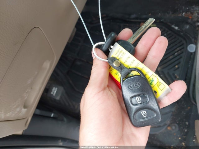 2011 Kia Sorento Lx მანქანა იყიდება აუქციონზე, vin: 5XYKT3A16BG147252, აუქციონის ნომერი: 45256768