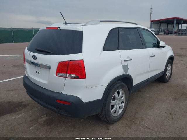 2011 Kia Sorento Lx მანქანა იყიდება აუქციონზე, vin: 5XYKT3A16BG147252, აუქციონის ნომერი: 45256768