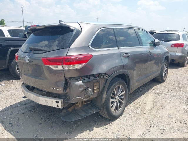 45256803 :رقم المزاد ، 5TDJZRFH4KS943536 vin ، 2019 Toyota Highlander Xle مزاد بيع