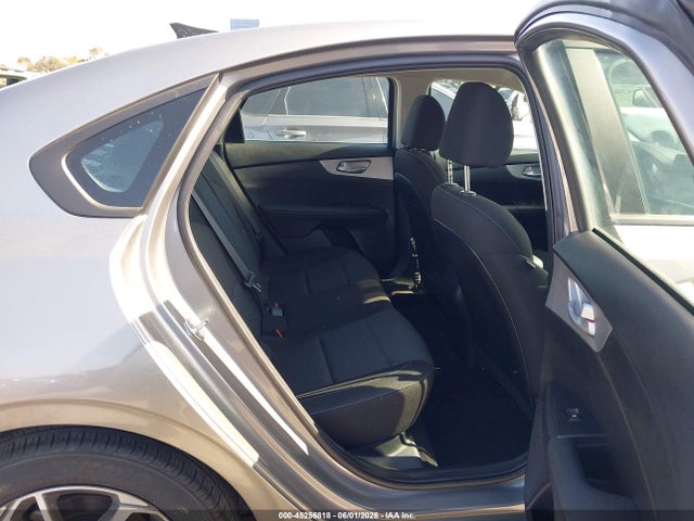 3KPF24AD3RE837052 KIA Forte Lxs
