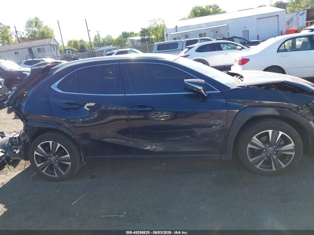 Продажа на аукционе авто 2022 Lexus Ux 200, vin: JTHX3JBH4N2046388, номер лота: 45256825
